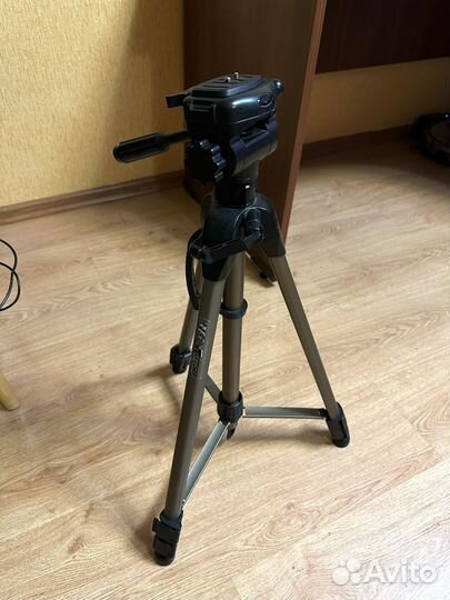 Штатив для фотоаппарата