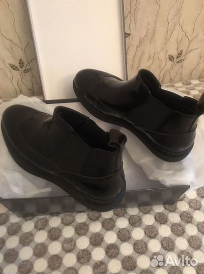 Ботинки мужские 41 размер новые