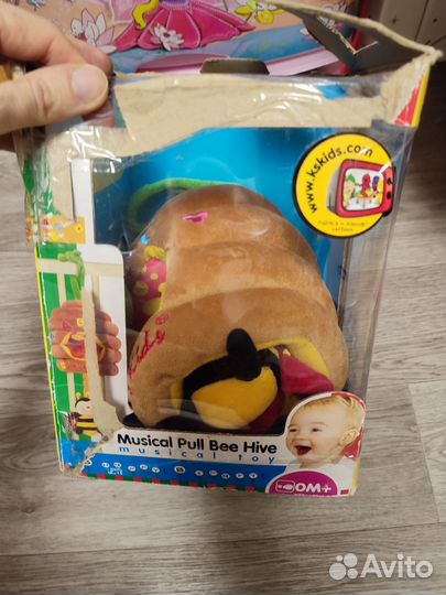 Музыкальная развивающая игрушка пчёлка в улье
