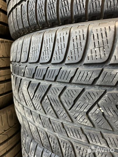Pirelli Scorpion Winter 285/40 R22