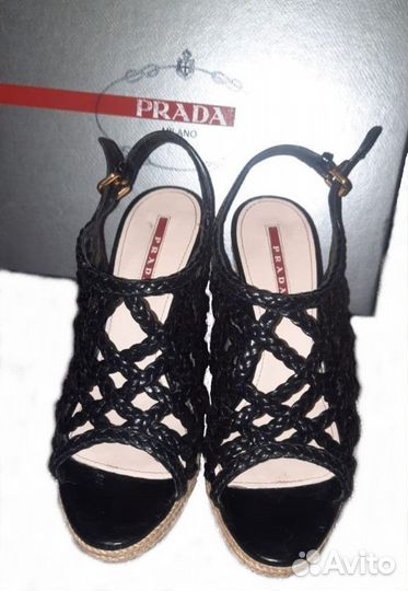 Босоножки Prada размер 36,5 новые