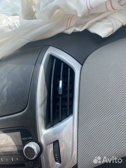 Авторазбор дефлектор воздуховода Chevrolet Cruze