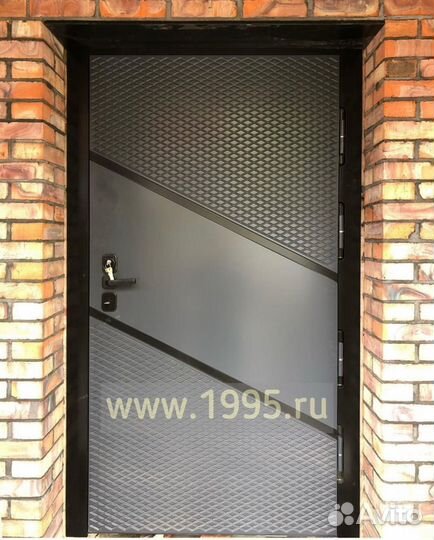 Двери входные металлические