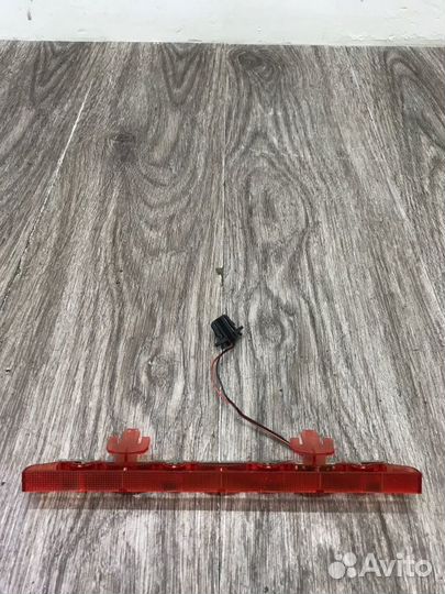 Стоп-сигнал крышки багажника задний Mercedes