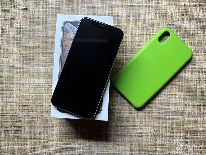 iPhone Xs, 256 ГБ