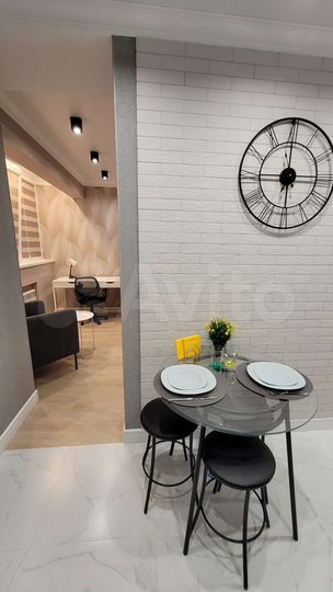 2-к. квартира, 56 м², 2/9 эт.