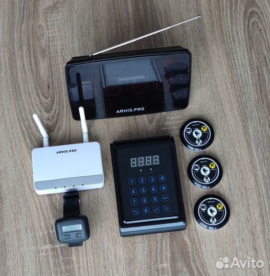 Кнопка вызова официанта комплект с табло и часами