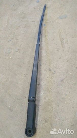 Поводок стеклоочистителя передний правый Citroen