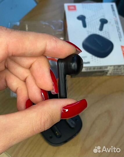 Беспроводные наушники jbl