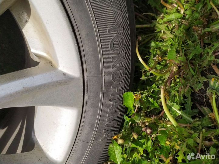 Летние шины р17 215/55 Yokohama комплект 4 шт