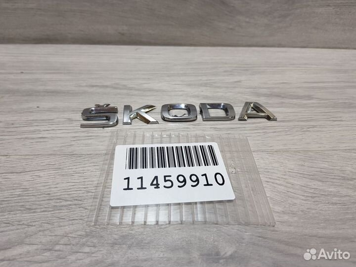 Эмблема крышки багажника Skoda Octavia A7 2013-202