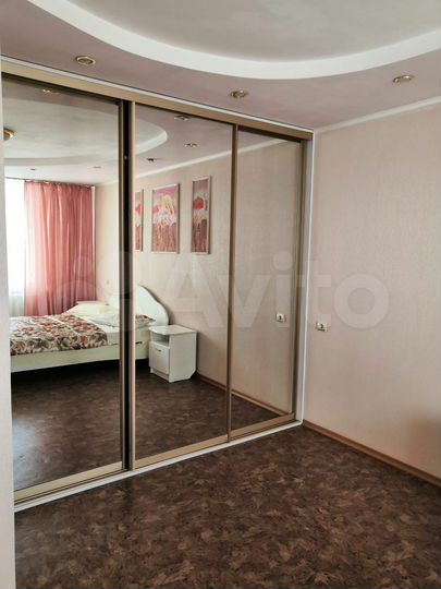 2-к. квартира, 60 м², 4/9 эт.