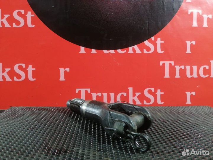 Крюк буксировочный Daf XF106