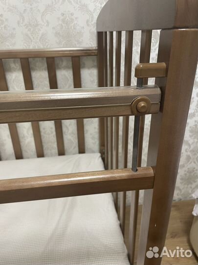 Детская кроватка с матрасом