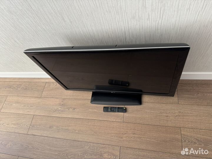 Телевизор lg диагональ 43' б/у