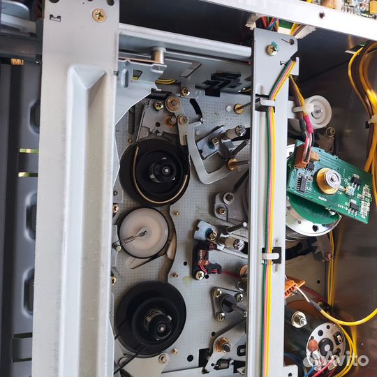 8-канальный цифровой рекордер Alesis adat