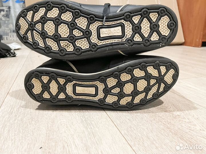 Зимние кроссовки adidas