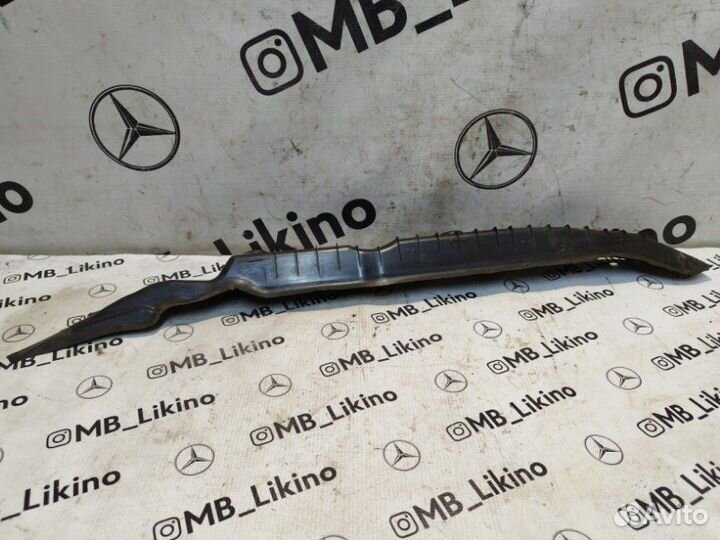 Пыльник крыла передний левый Mercedes Ml W164