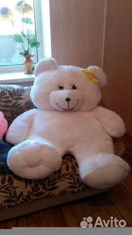 Продам большого плюшевого медведя