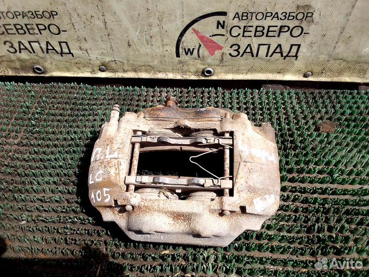 Toyota Land Cruiser 105 Супорт передний левый