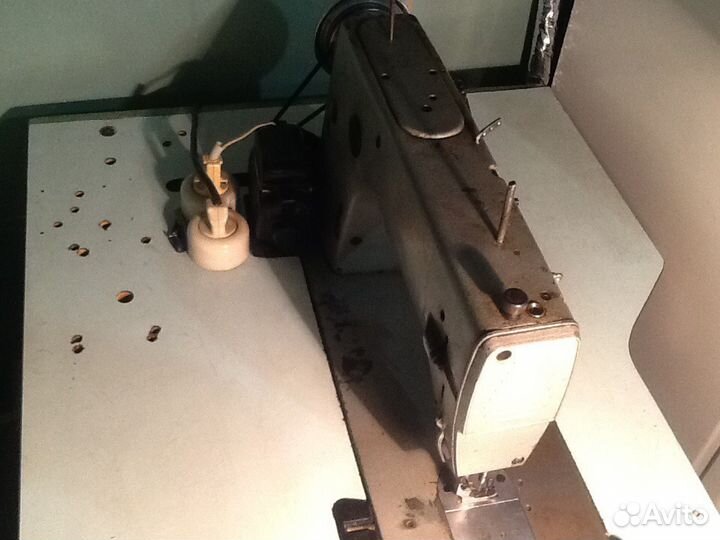 Промышленная швейная машина 1022 класса