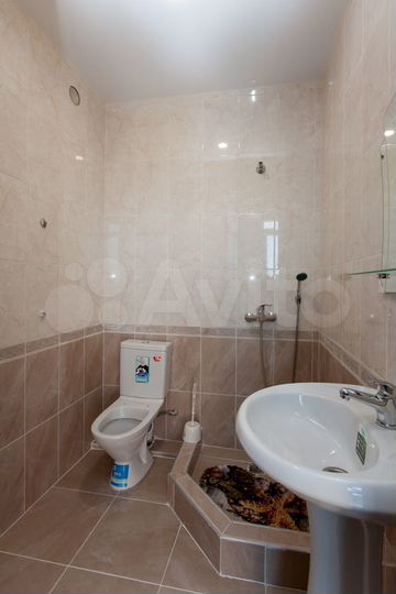 Комната 25 м² в > 9-к., 3/3 эт.