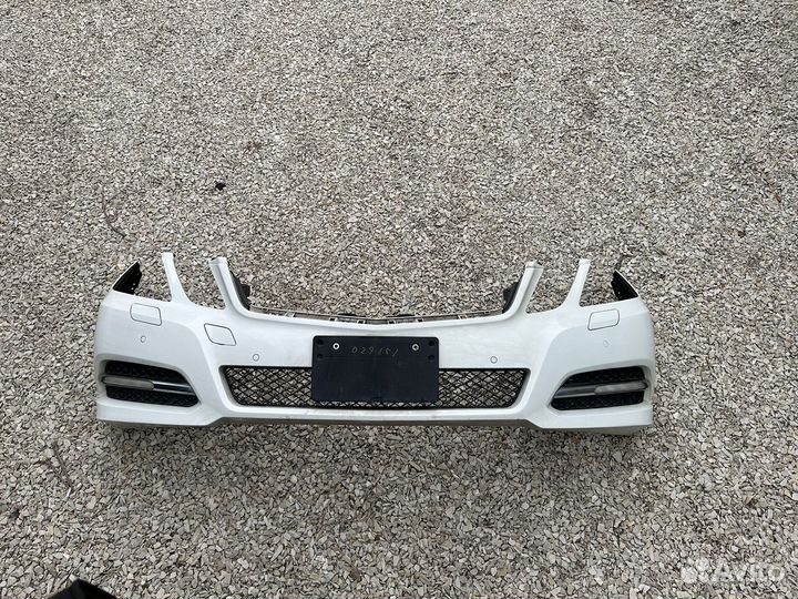 Бампер передний Mercedes W212