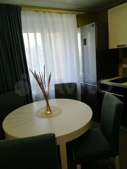 2-к. квартира, 42 м², 2/4 эт.