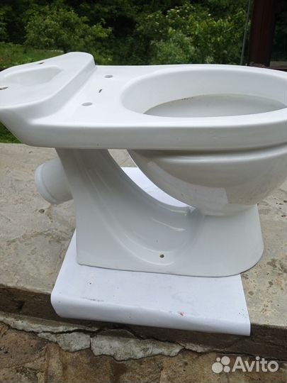 Унитазы и бачки бу