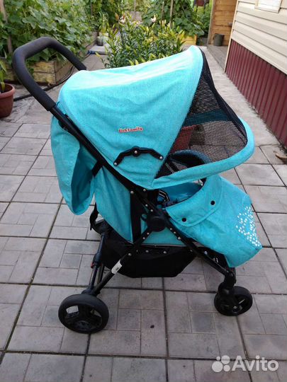 Детская прогулочная коляска