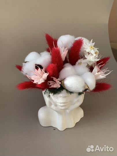 Сухоцветы интерьерная композиция