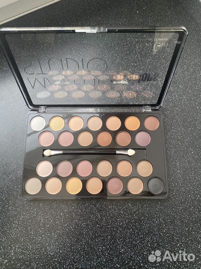 Палетка теней для век