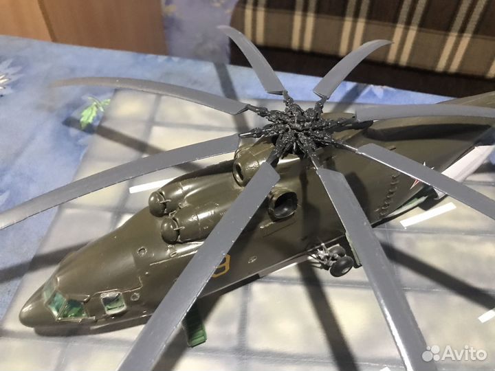 Модель вертолета