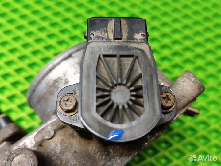 Дроссельная заслонка Mitsubishi carisma