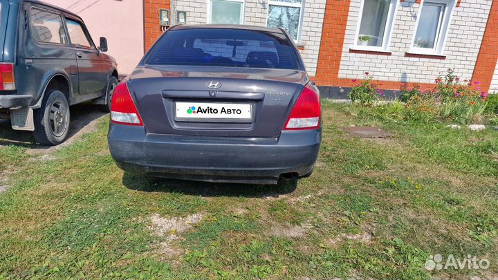 Hyundai Elantra 2.0 AT, 2000, 100 000 км