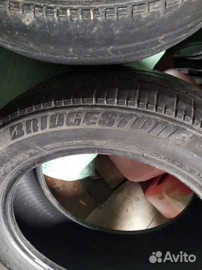 Bridgestone Dueler 684 205/55 R16 и 205/55 R16