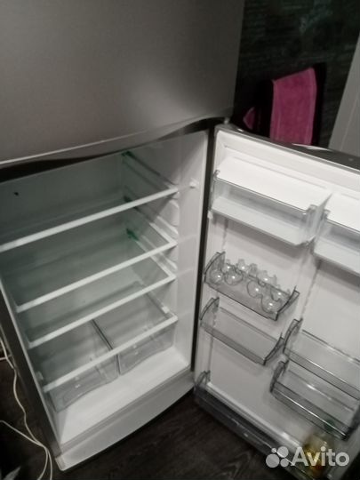 Продам холодильник рабочий бу