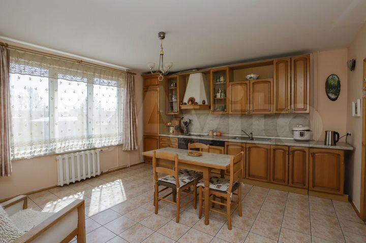 Дом 275,6 м² на участке 16,7 сот.