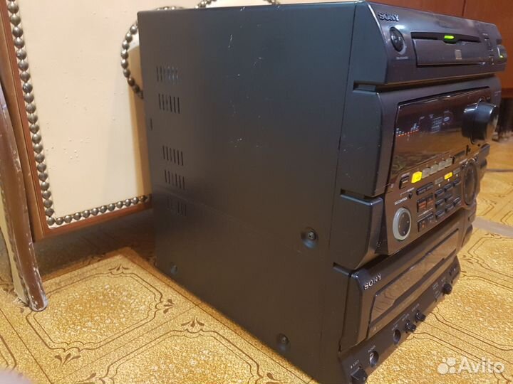 Голова Sony G80