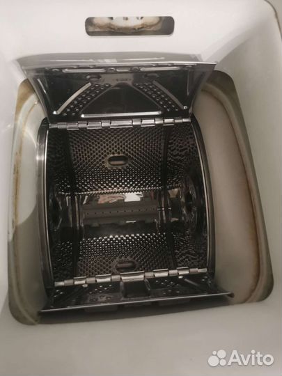 Стиральная машина с вертикальной загрузкой