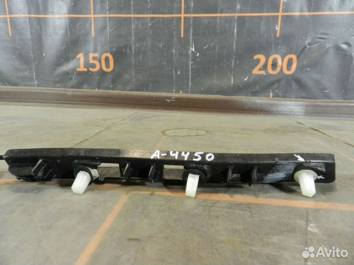 Кронштейн бампера зад.правый (хэтчбек) -Kia Rio 3