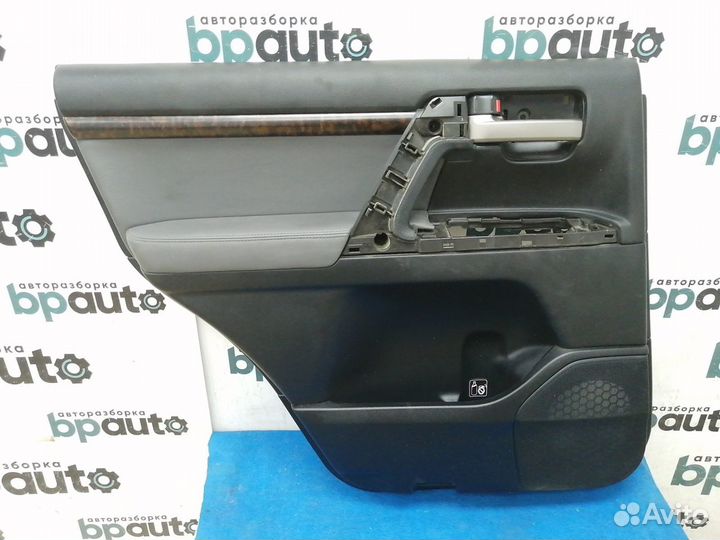 Обшивка задней левой двери 67604-60190 Toyota Land
