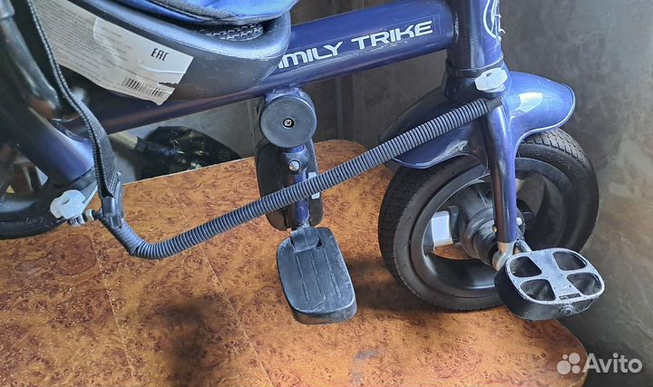 Детский трехколесный велосипед