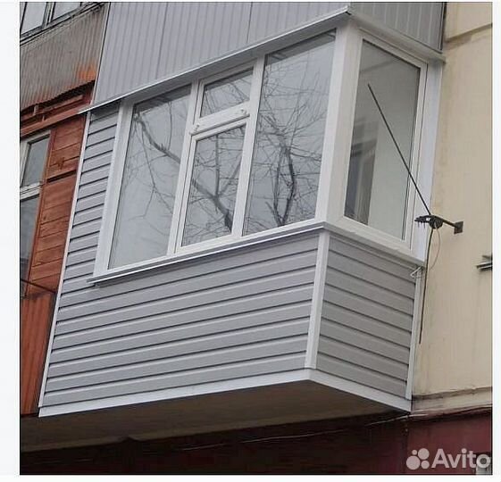 Остекление балконов под ключ