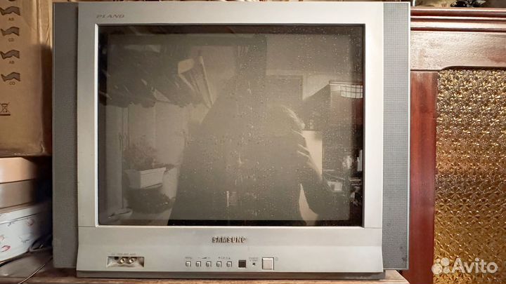 Телевизор