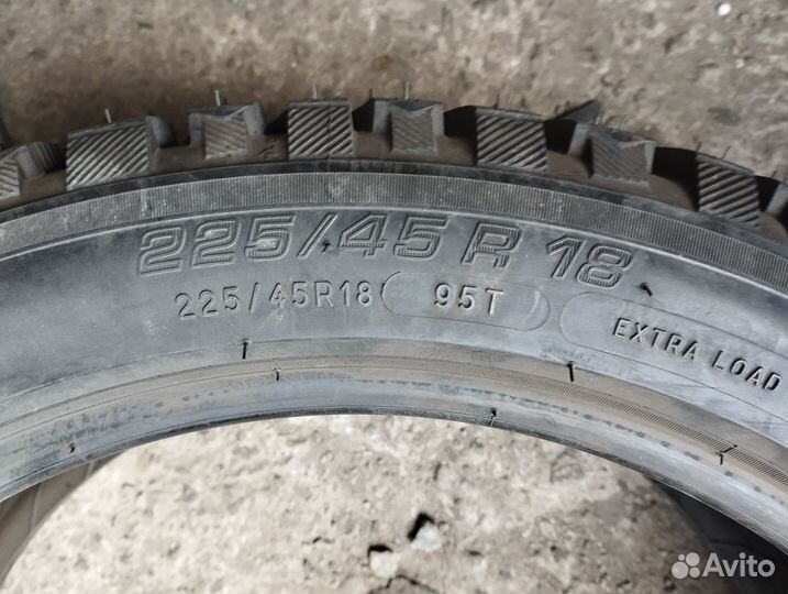 Michelin X-Ice North 3 225/45 R18 95T