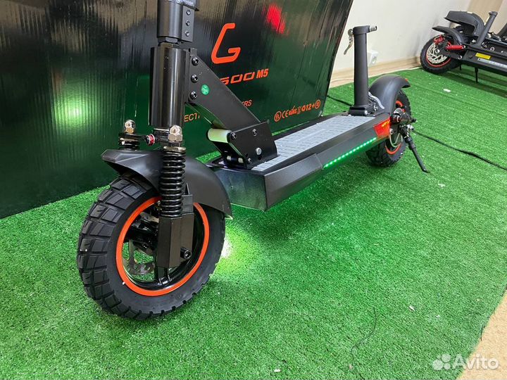 Внедорожный электросамокат Kugoo M4 Pro 2023 года