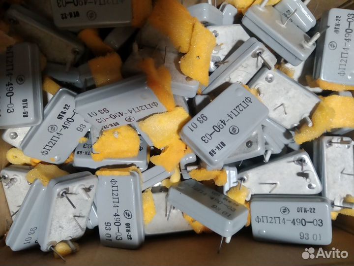 Кварцевый Фильтр 10.700мгц полоса 15 кгц (фп2П )