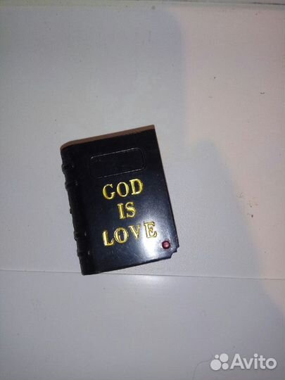 Американская точилка для карандашей в виде Библии