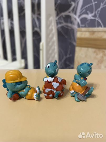 Игрушки киндер разные 90х